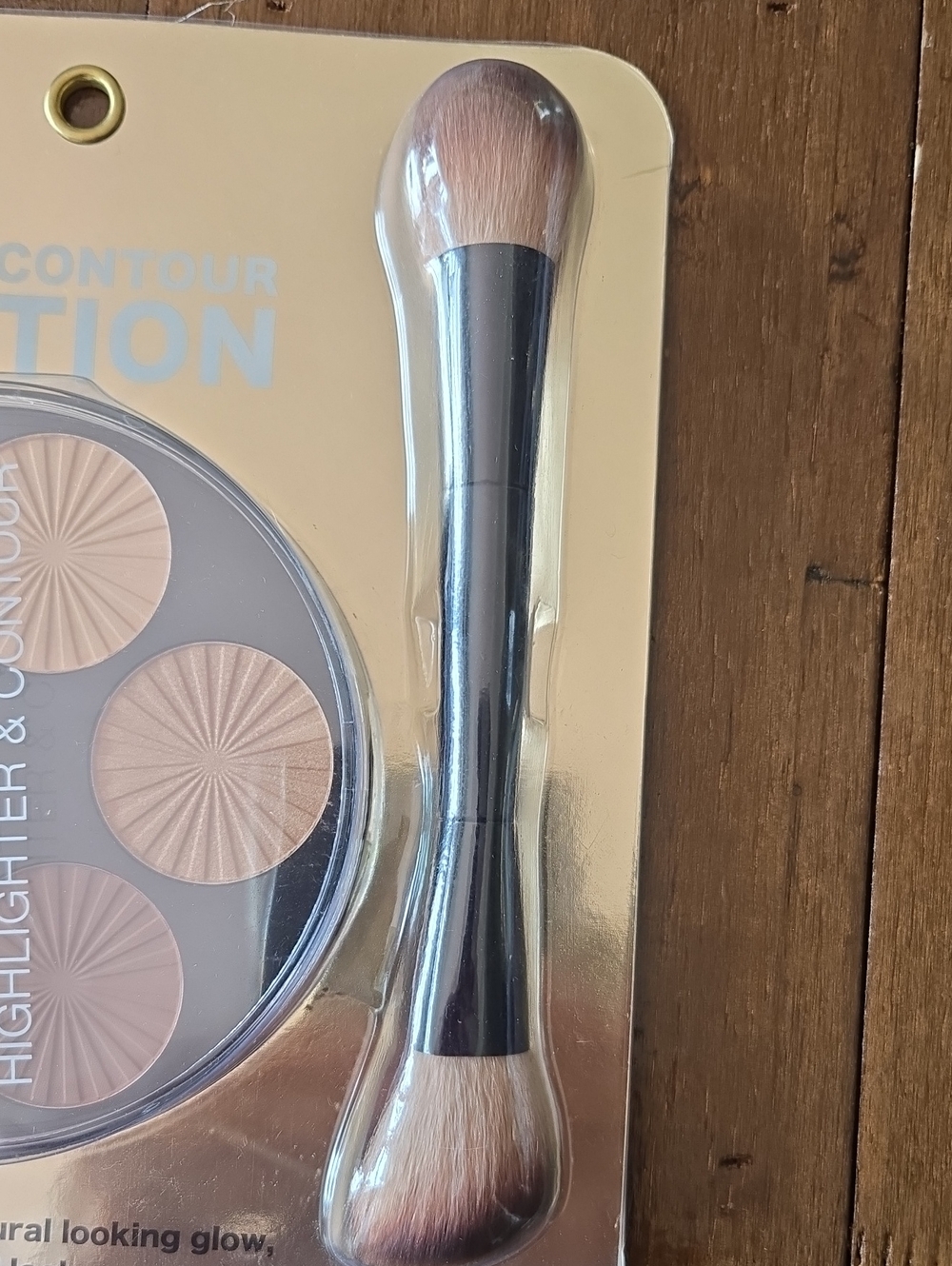 Ellen Tracy Highlighter&Contour Set - Picture 3 of 6
